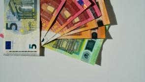 Thousands of families across Ireland entitled to an extra &euro;550 with new social welfare payment 