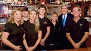 John Kerry stops off for lunch in Limerick pub