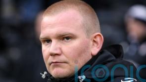 Pete Wild rues missed chances as Barrow&rsquo;s play-off hopes sink with Grimsby loss