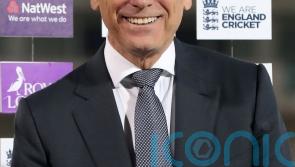 Colin Graves looks set to return as Yorkshire chairman following vote at EGM