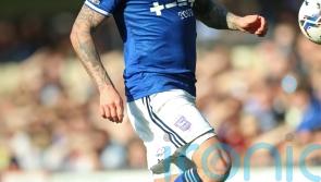 Regan Linney equalises for Altrincham against Oldham