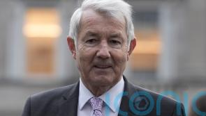 Government talks continue as poll shows lack of support for Lowry&rsquo;s inclusion