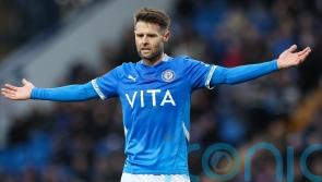 Ten-man Stockport come from behind to beat Burton