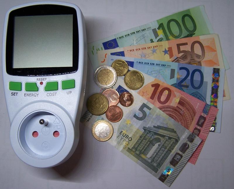 Windfall tax proceeds ‘may not fund’ additional €200 energy credit