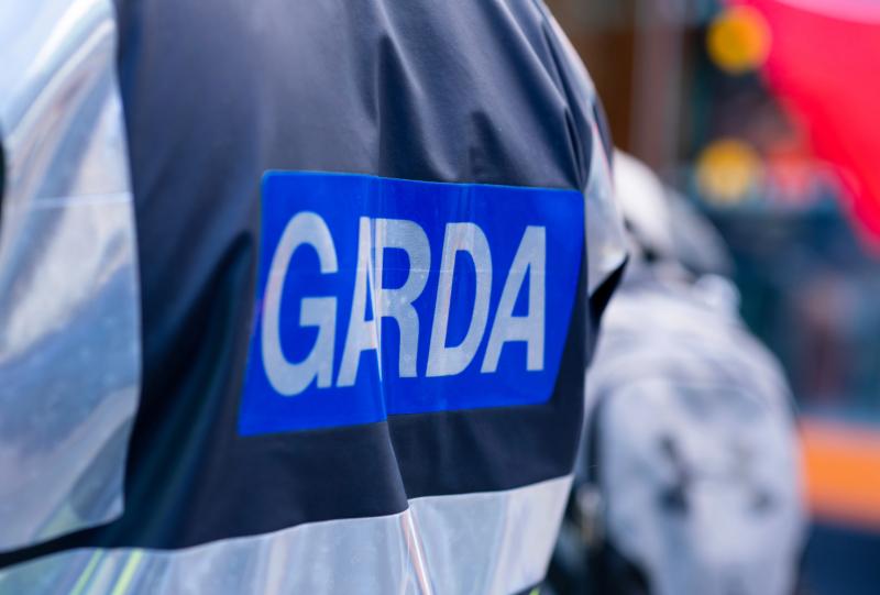 Garda&iacute; make 5 arrests following vehicle colliding with Garda patrol car