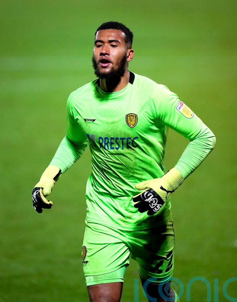 Goalkeeper Ellery Balcombe ready for Crawley return against Mansfield