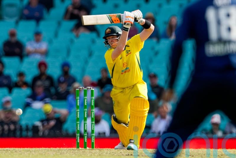 Steve Smith stars as Australia set England 281 to win second ODI