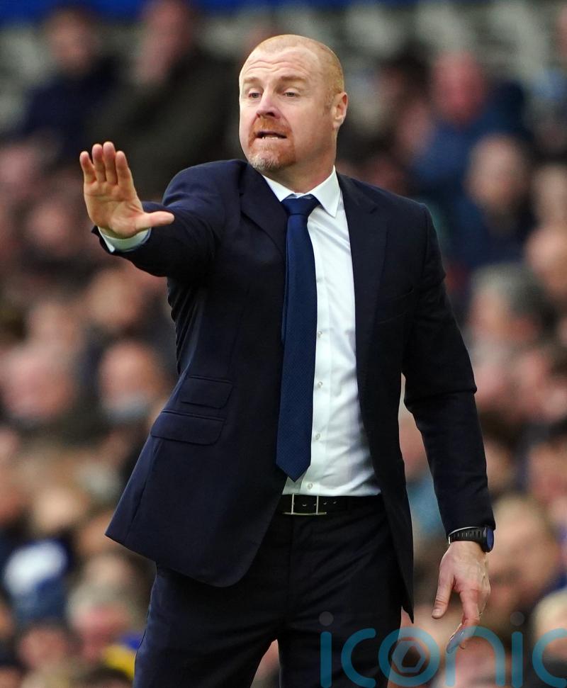 Sean Dyche wants Everton players to work &lsquo;hard and smart&rsquo; in relegation battle
