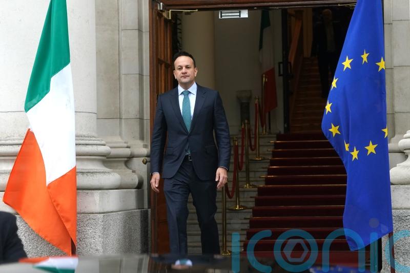 Varadkar &lsquo;quietly confident&rsquo; that protocol deal can be reached within weeks