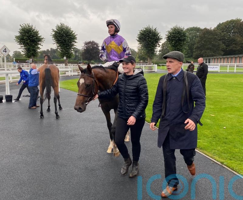 Going The Distance lives up to his name at Nottingham