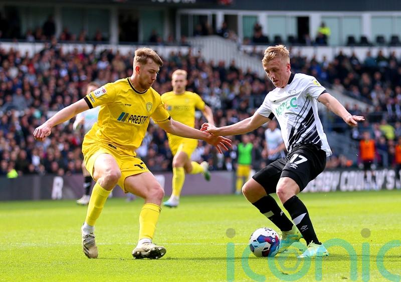 Jasper Moon own goal enough to hand Bolton victory over stubborn Burton