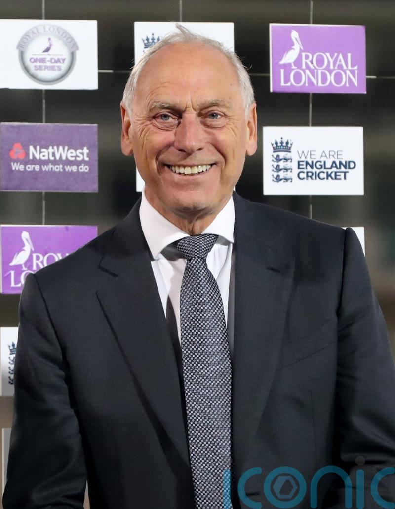 Colin Graves set for Yorkshire return as board approves takeover offer