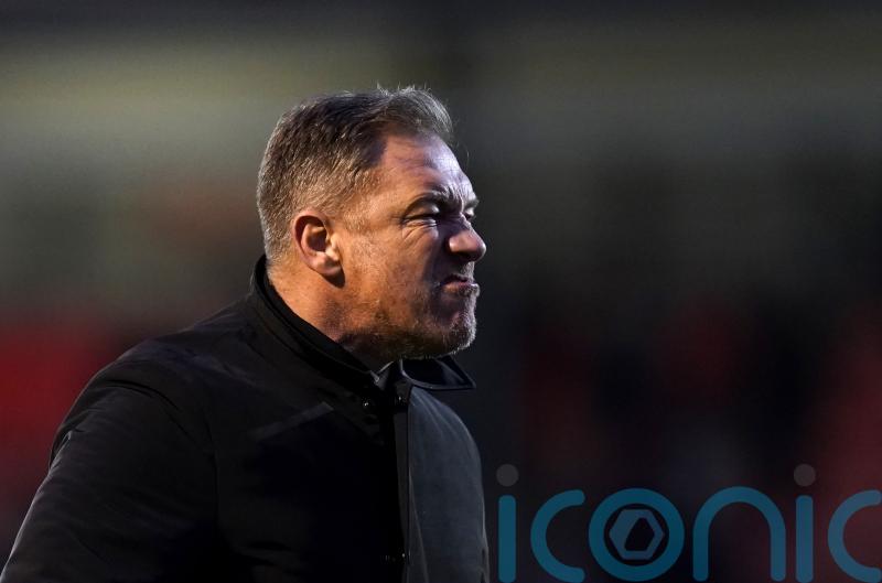 Scott Lindsey demands Crawley &lsquo;show their teeth&rsquo; after tame Doncaster defeat