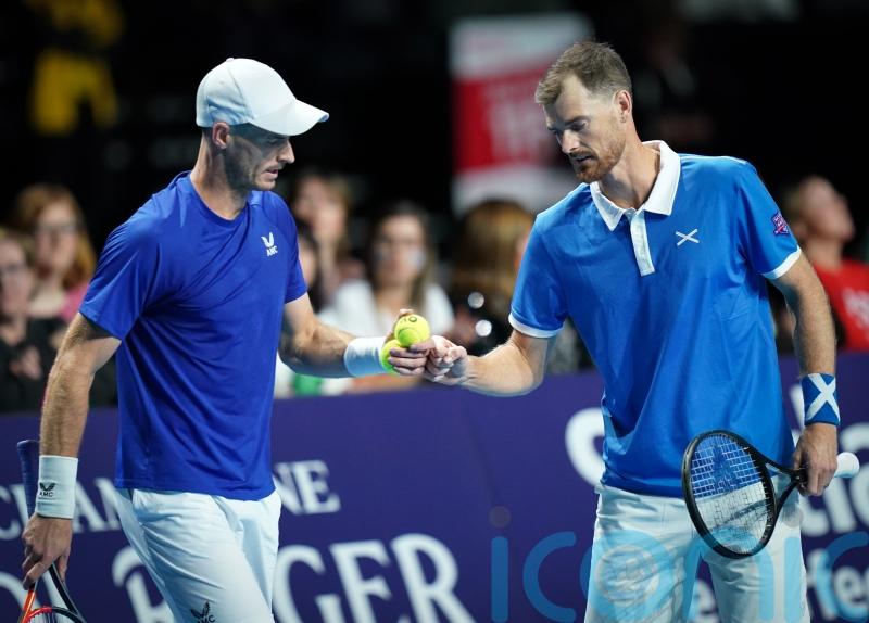 Andy Murray expects to team up with brother Jamie in Wimbledon doubles
