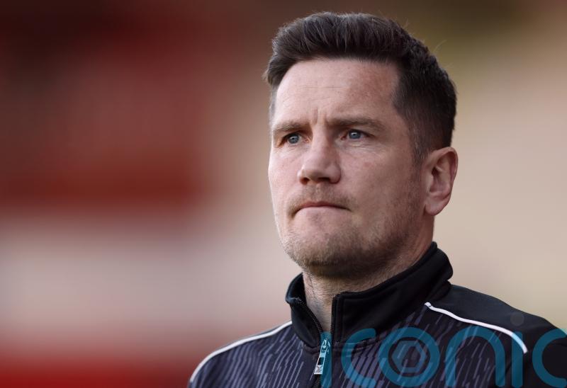 He wasn&rsquo;t great &ndash; Lee Bell hits out at referee after Crewe draw with Salford