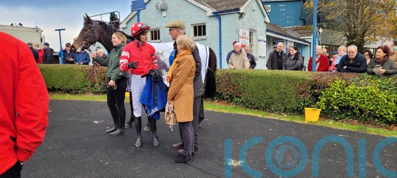 Pink In The Park upstages stablemate Allegorie De Vassy at Clonmel