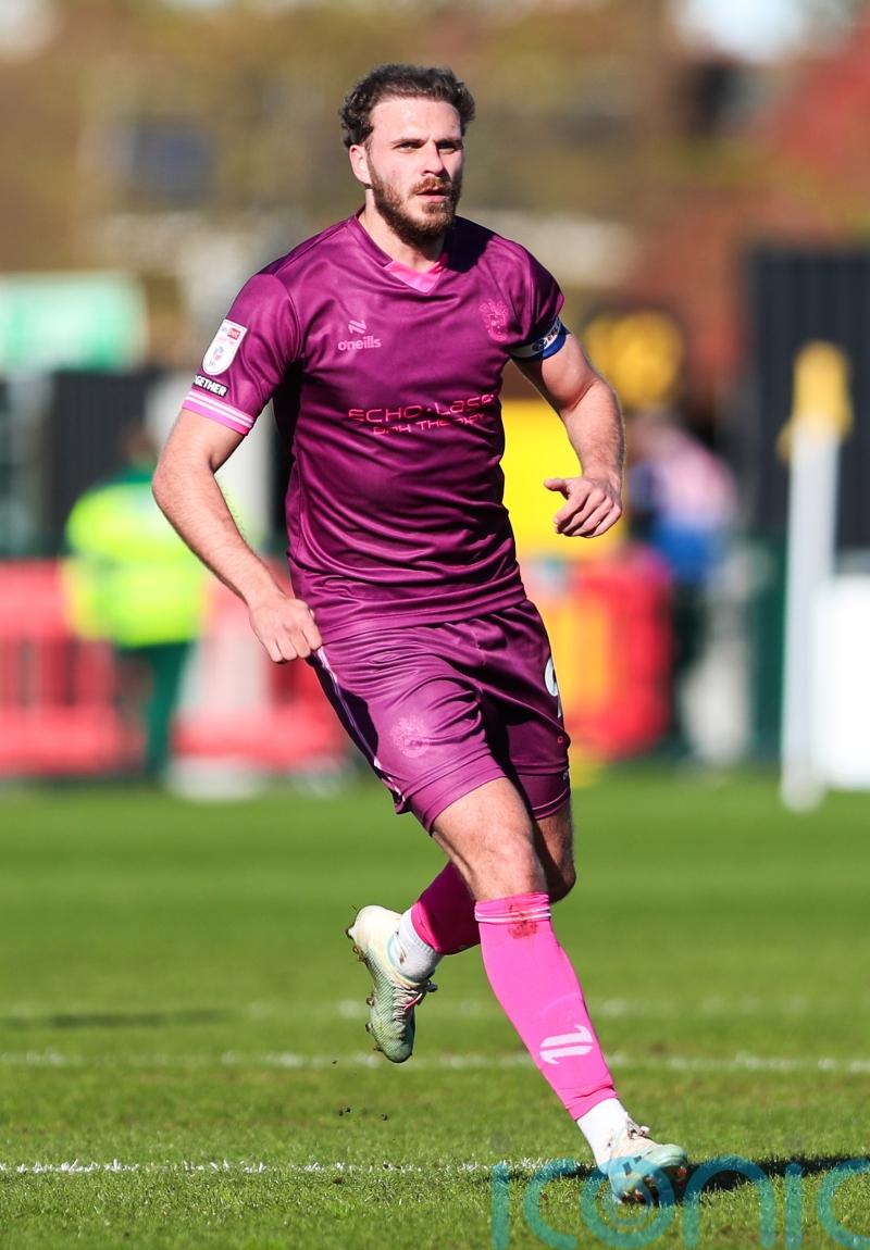 Harry Smith hat-trick helps Swindon climb off foot of table with Fleetwood win