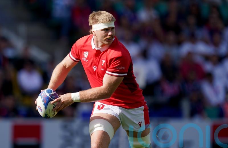 Aaron Wainwright says Wales at &lsquo;low point&rsquo; but urges team to prove people wrong