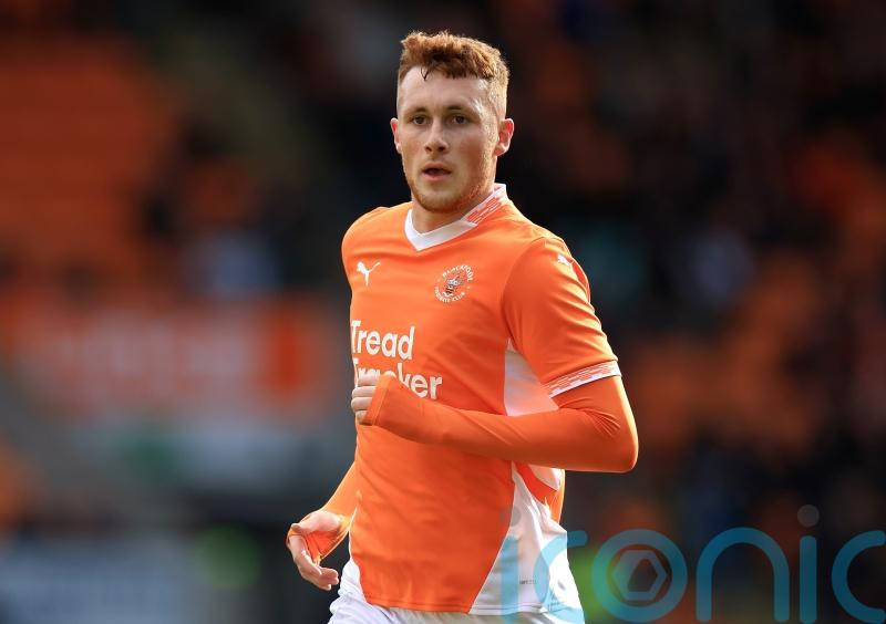 Sonny Carey scores winner as Blackpool come from behind against Cambridge