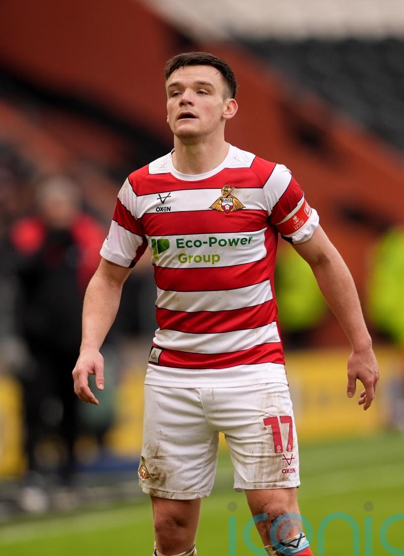 Doncaster brush aside struggling Carlisle to boost top-three bid