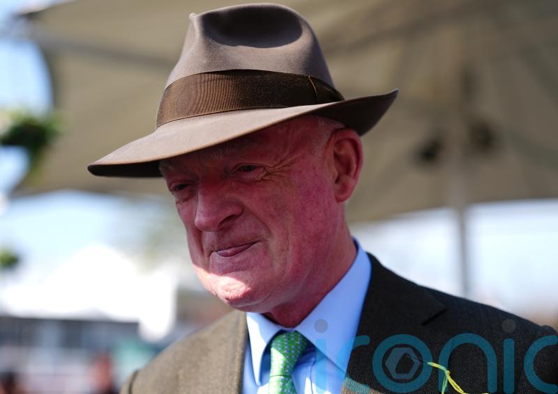 Mullins closes in on Skelton in trainers&rsquo; title battle