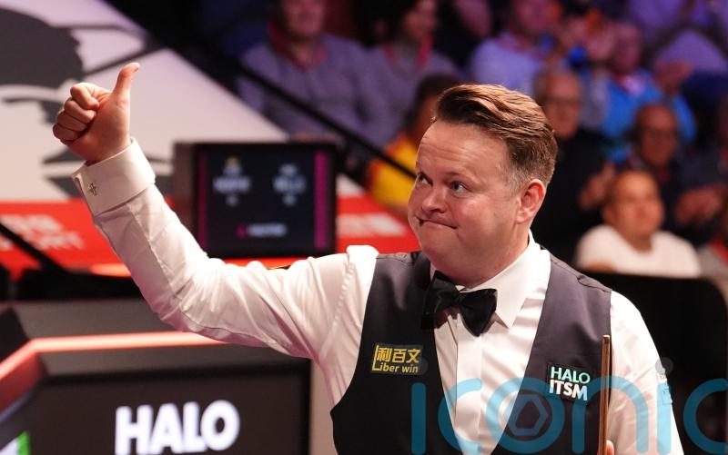 Shaun Murphy thanks Peter Ebdon for helping him perform ‘complete 180’