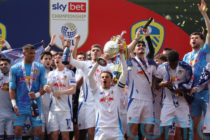 Leeds edge Burnley to Championship title on goal difference after thrilling day