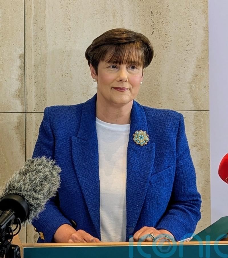 Foley announces further reduction in childcare fees