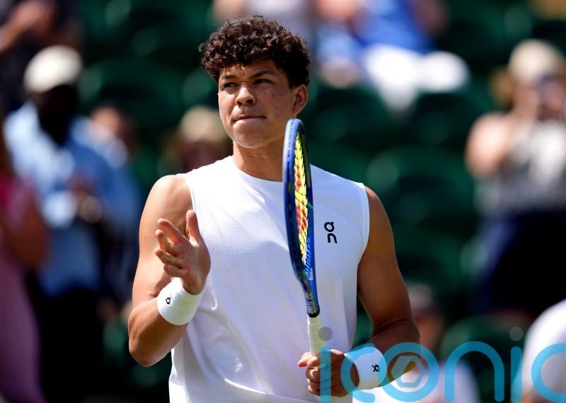 Ben Shelton needs just 69 seconds to complete match halted on Thursday night