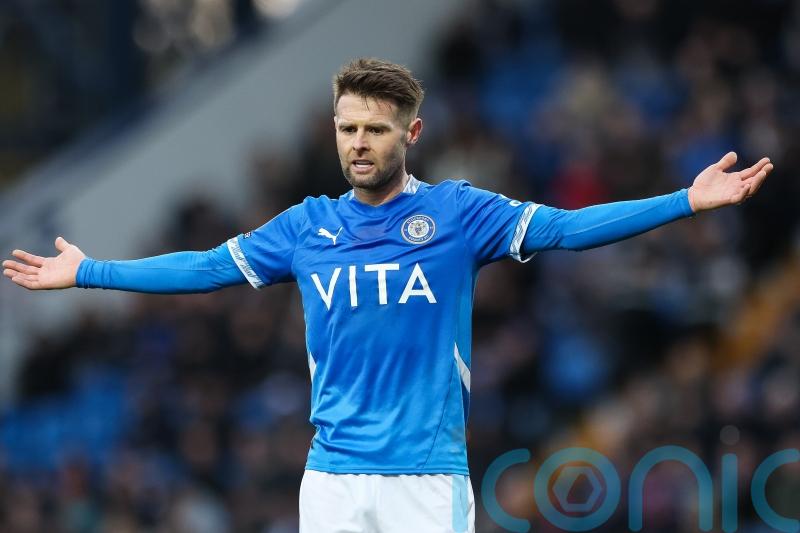 Ten-man Stockport come from behind to beat Burton