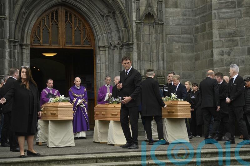 &lsquo;Extraordinary&rsquo; outpouring of love for family members killed in Co Louth