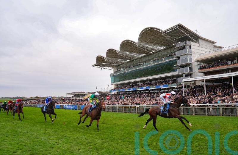 Beylerbeyi and Loughnane star in Cesarewitch triumph