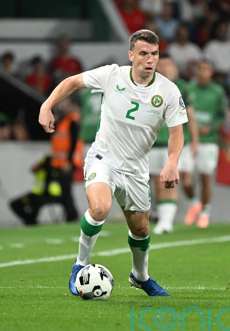 Seamus Coleman urges team-mates to handle pressure of playing for Ireland