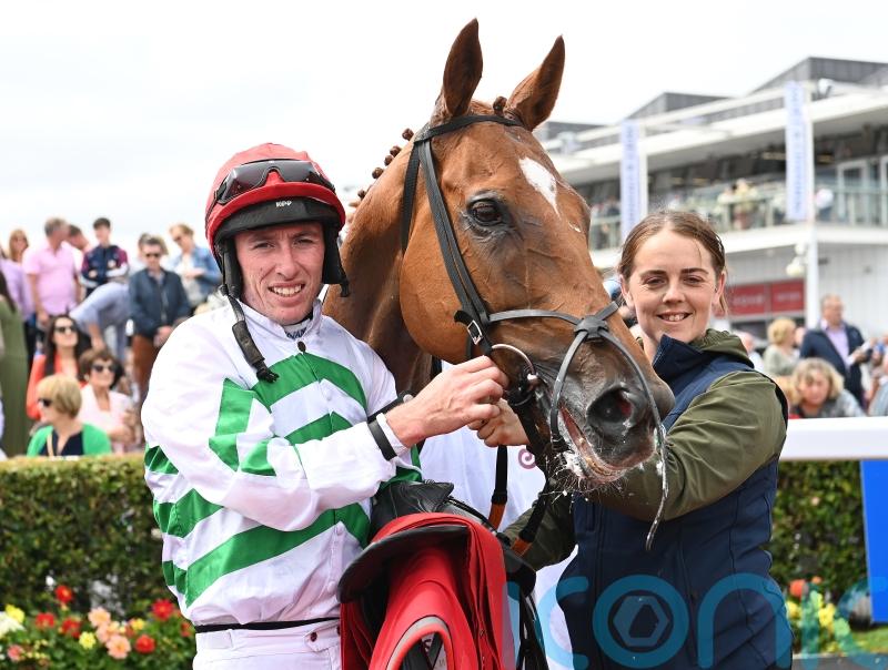 Elliott enjoys ‘magical day’ with Far Hills five-timer