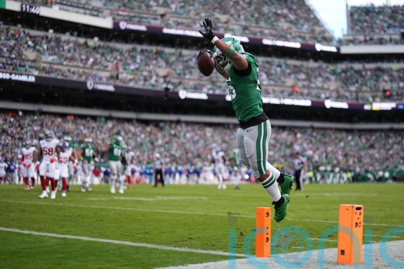 Saquon Barkley leads Philadelphia Eagles to rout of New York Giants