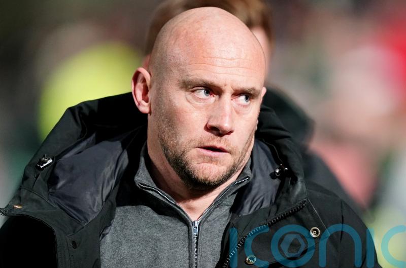 David Gray urges Hibernian to see games out as Livingston claim late point