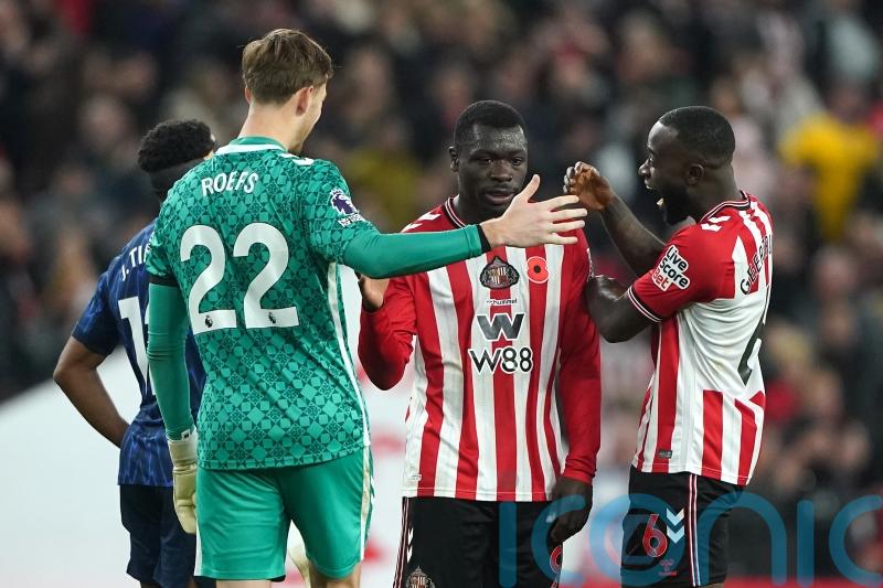 Sunday&rsquo;s briefing: Sunderland end Arsenal run and Wolves close on new boss