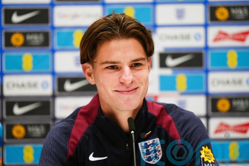 England&rsquo;s Alex Scott happy to lean on stepsister Maya Le Tissier for advice