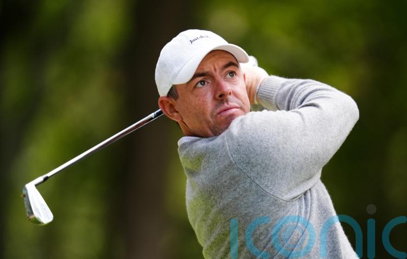 Rory McIlroy on course for &lsquo;amazing&rsquo; end to season after late birdies in Dubai