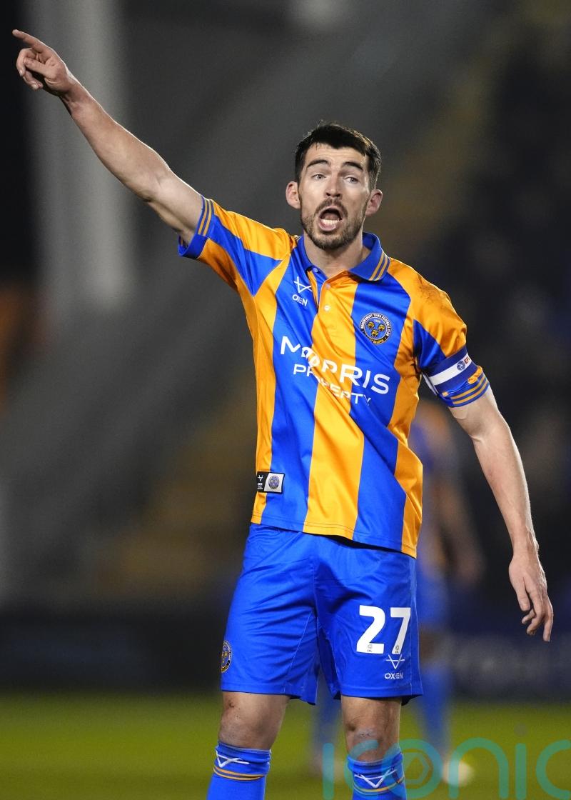 Three red cards as Shrewsbury edge out Sutton in extra-time