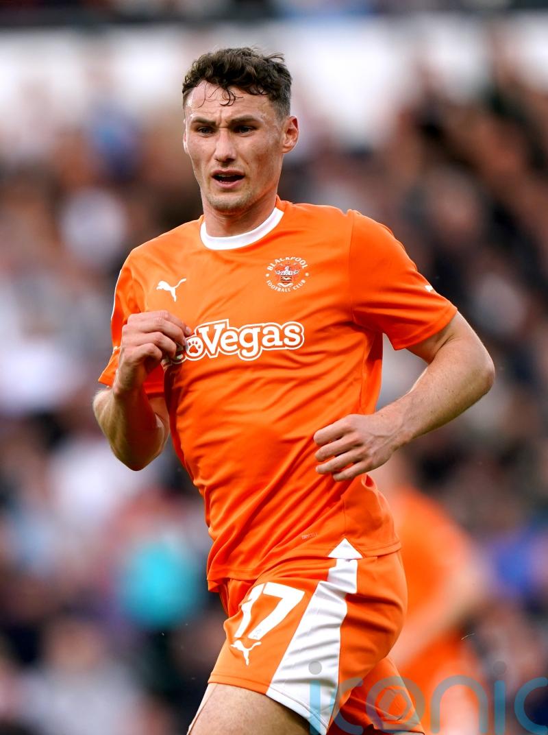 Salford denied at Fleetwood by late Matty Virtue equaliser