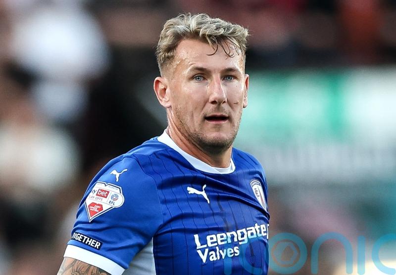 Kyle McFadzean the hero as Chesterfield leave it late