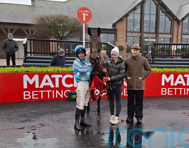 Echoing Silence makes Punchestown impact