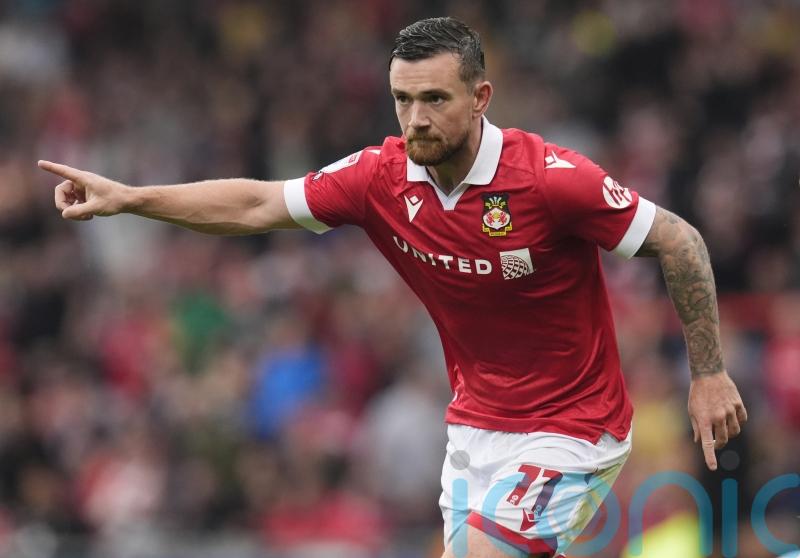 Jack Marriott&rsquo;s late strike earns Reading a point against Barnsley