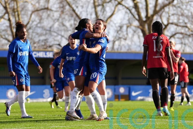 Chelsea snatch extra-time winner against Manchester United in FA Cup