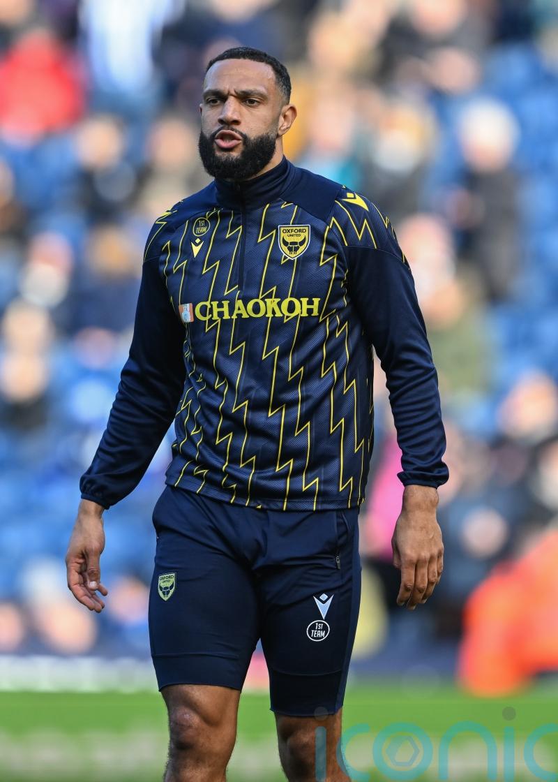 Matt Phillips&rsquo; first Stevenage goal secures points against Stockport