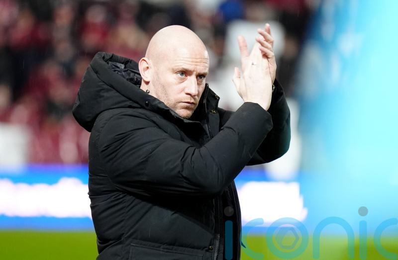 Hibernian helped by fast start as they beat Kilmarnock to close in on Motherwell